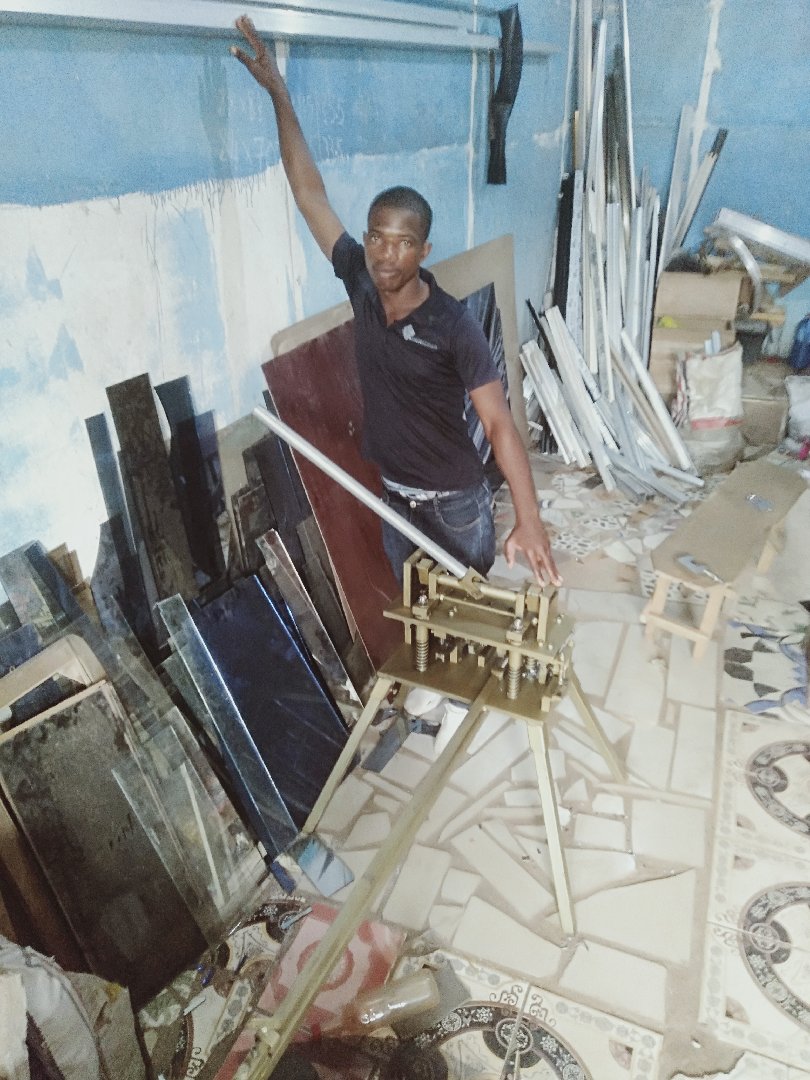 Aluminum Glass